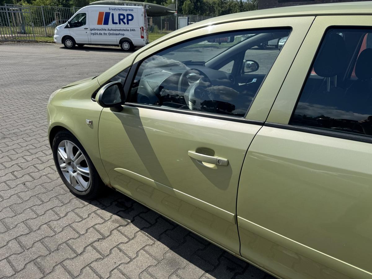 Opel Corsa D original T&uuml;r vorn links Z30E Green Tea Metallic 5-T&uuml;rer Rohbau Bj.2007
